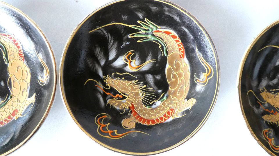 vintage chinesisches Schälchen Set Drache handbemalt schwarz gold in Theismühlen