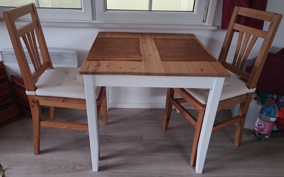 IKEA Lerhamn 2 Stühle mit Polstern und 1 Tisch NEUWERTIG in Kevelaer
