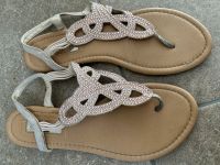 Sandalen mit Nieten verziert Baden-Württemberg - Titisee-Neustadt Vorschau