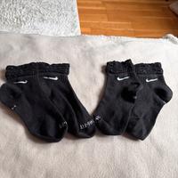 2x Nike dri fit rüschen Socken socks Damen schwarz weiß 35-38 Nordrhein-Westfalen - Hagen Vorschau