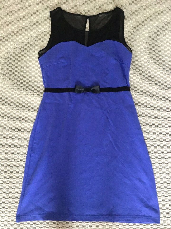 Armfreies Sommer Träger Kleid lila blau M/ L 40/42 Spitze schwarz in Hildburghausen