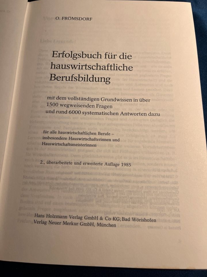 Erfolgsbuch für die hauswirtschaftliche Berufsausbildung in Niestetal