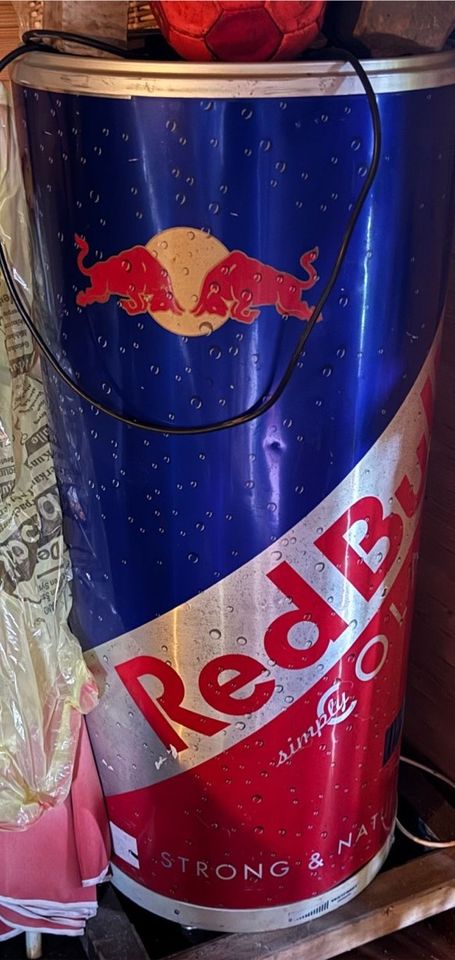 Red Bull Cola Kühlschrank in Püttlingen