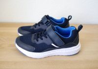 Sneaker Sportschuhe Turnschuhe Indoor Halle Gr. 33, Top Zustand! Hessen - Langenselbold Vorschau