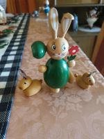 Osterhase mit 2 kleinen Häschen , Vogtland Souvenier Leipzig - Kleinzschocher Vorschau