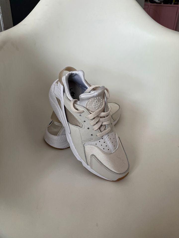 Nike Huarache white 41 in Leipzig