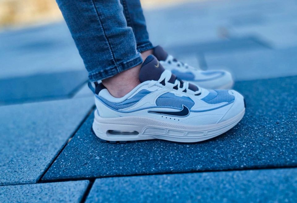 Nike air max bliss gr 38,5 Neu Damen Kinder Schuhe sneaker in Bayern -  Aichach | eBay Kleinanzeigen ist jetzt Kleinanzeigen
