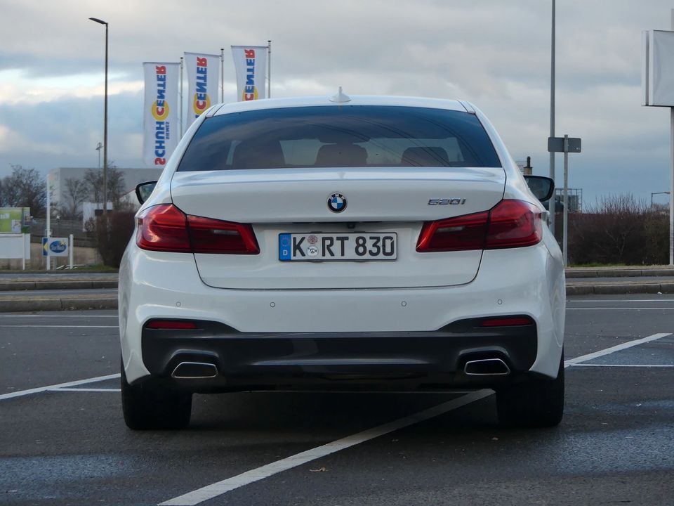 Auto mieten/ BMW 520i / M-Paket/ Autovermietung/ Rent Time in Köln