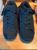 Sneaker Gr 42. schwarz Nordrhein-Westfalen - Wiehl Vorschau