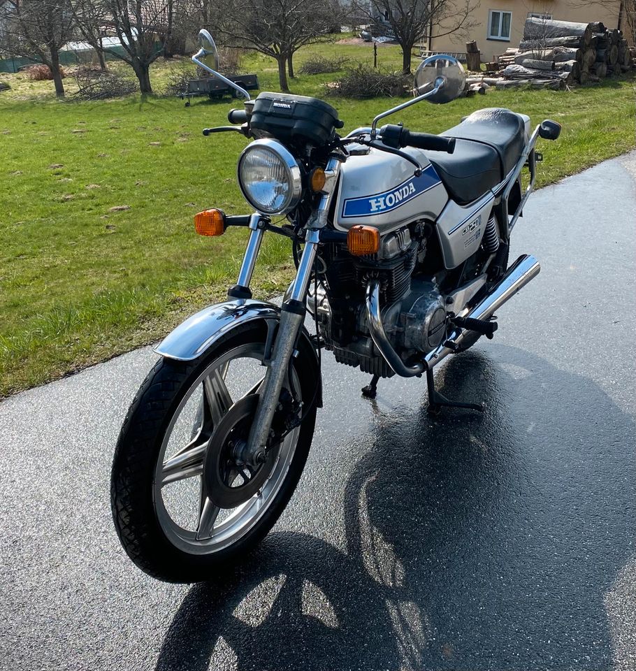 Honda Cb250N in Hinterschmiding