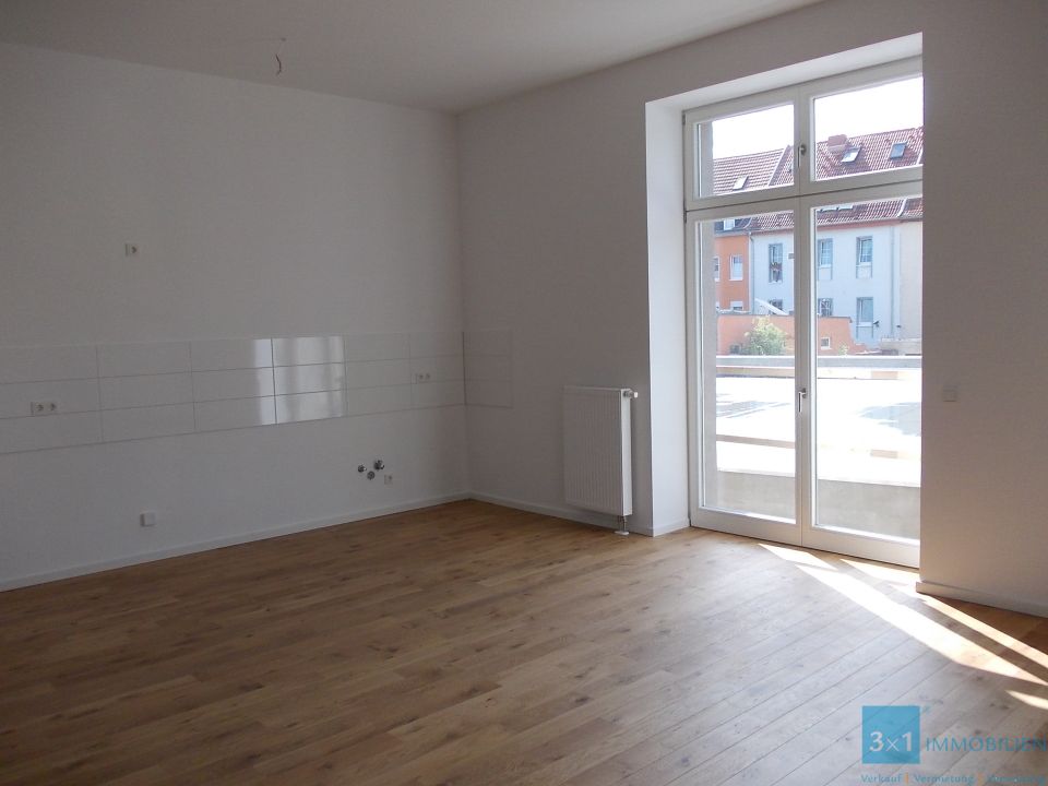 Hochwertige 2-Raum-Eigentumswohnung mit Tiefgaragenstellplatz, Terrasse und Balkon in bester Lage! in Erfurt