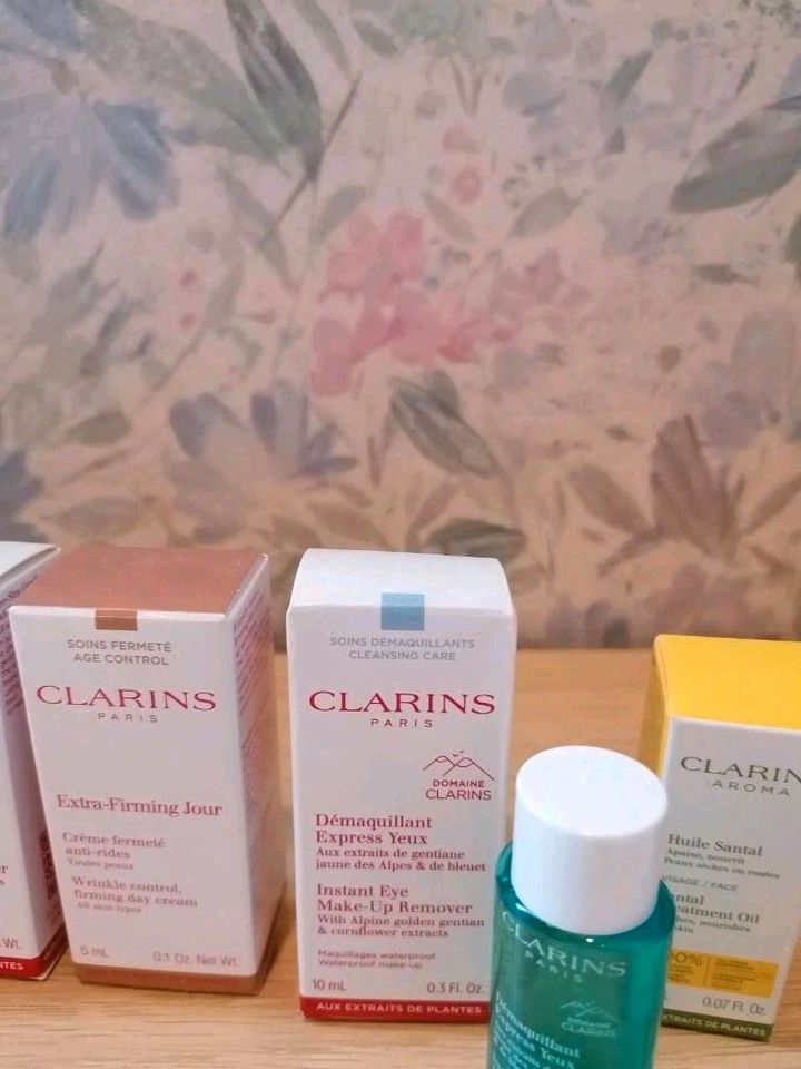 Clarins Paris.. Beauty... Proben.. in Wesseling