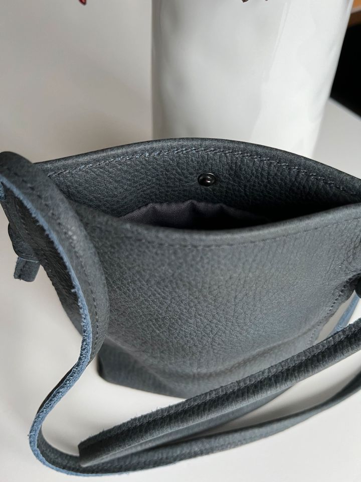 Handtasche  / Smartphone- Tasche- Etui / Leder Neu in Gütersloh