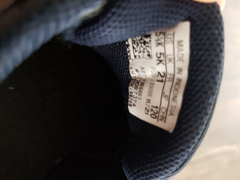 Adidas Schuhe 21 in Murg