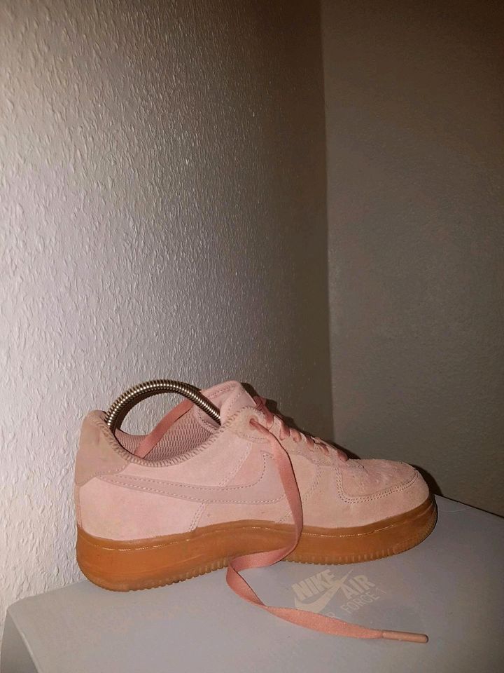 Nike Air Force One Damen Sneaker Grösse 37.5 Top in Berlin