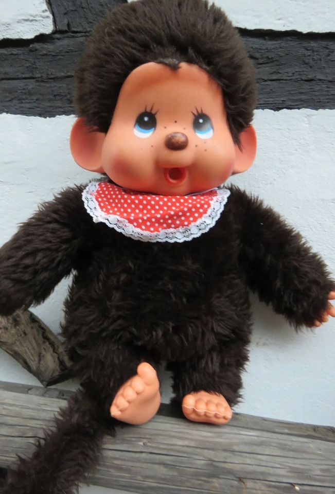 Monchhichi Monchichi  mit rotem Lätzchen ca. 40cm in Leverkusen