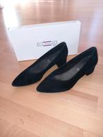 NEU! Echt Leder, Schwarze Wildleder Pumps, Gr.39, 5th Avenue Bayern - Pfaffenhofen a.d. Ilm Vorschau