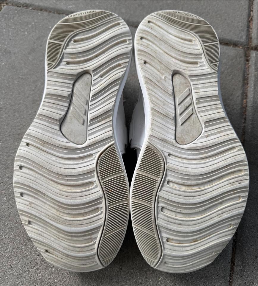 Adidas Schuhe Sneaker FortaRun Gr. 37 1 /3, 37 weiß in Frankfurt am Main