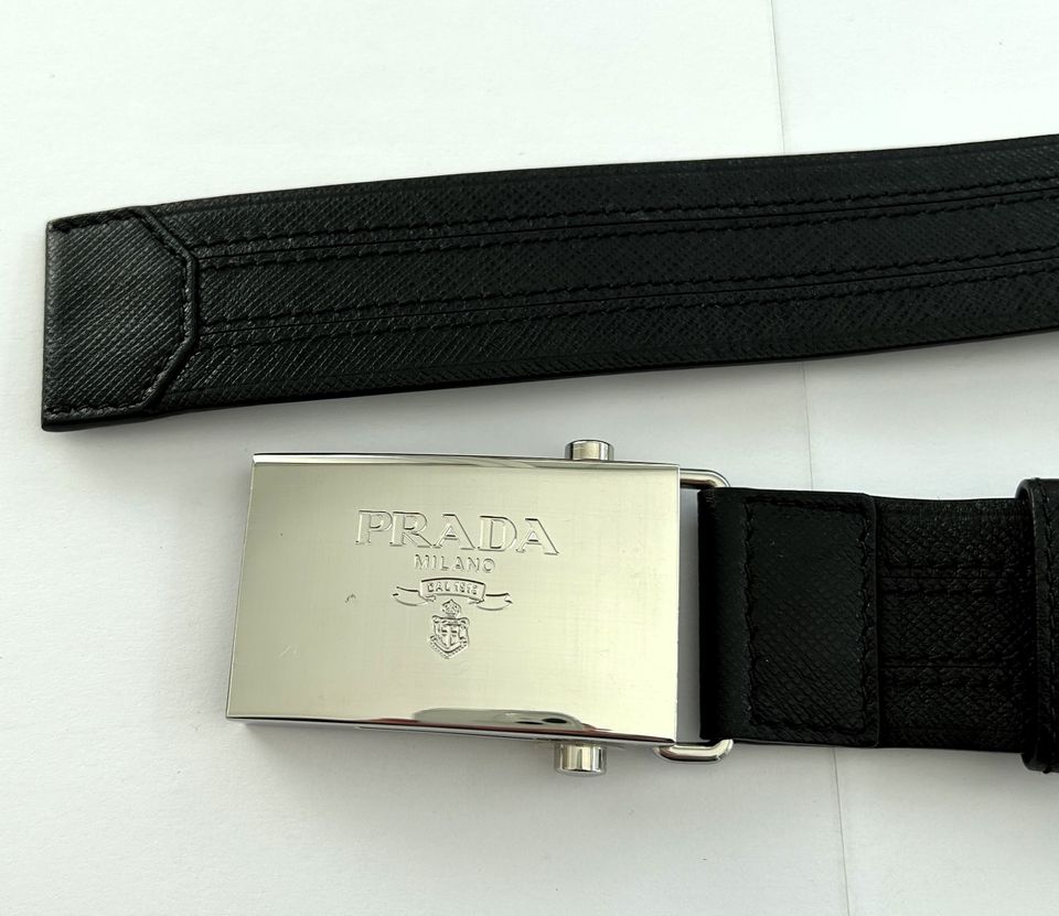 Prada Gürtel Leder Schwarz / Koppelschließe Silber NEU** in Wiesbaden