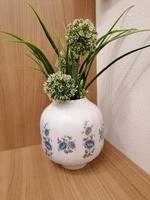 Vase von Krautheim mit Blumen Bayern - Regensburg Vorschau