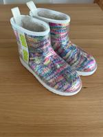 UGG Classic clear waterproof Größe 38 NEU Nordrhein-Westfalen - Witten Vorschau