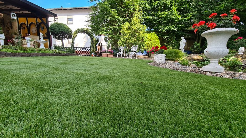 Kunstrasen Garten Balkon Terrasse verlegen Landscaping Unterbau in Schwalbach a. Taunus