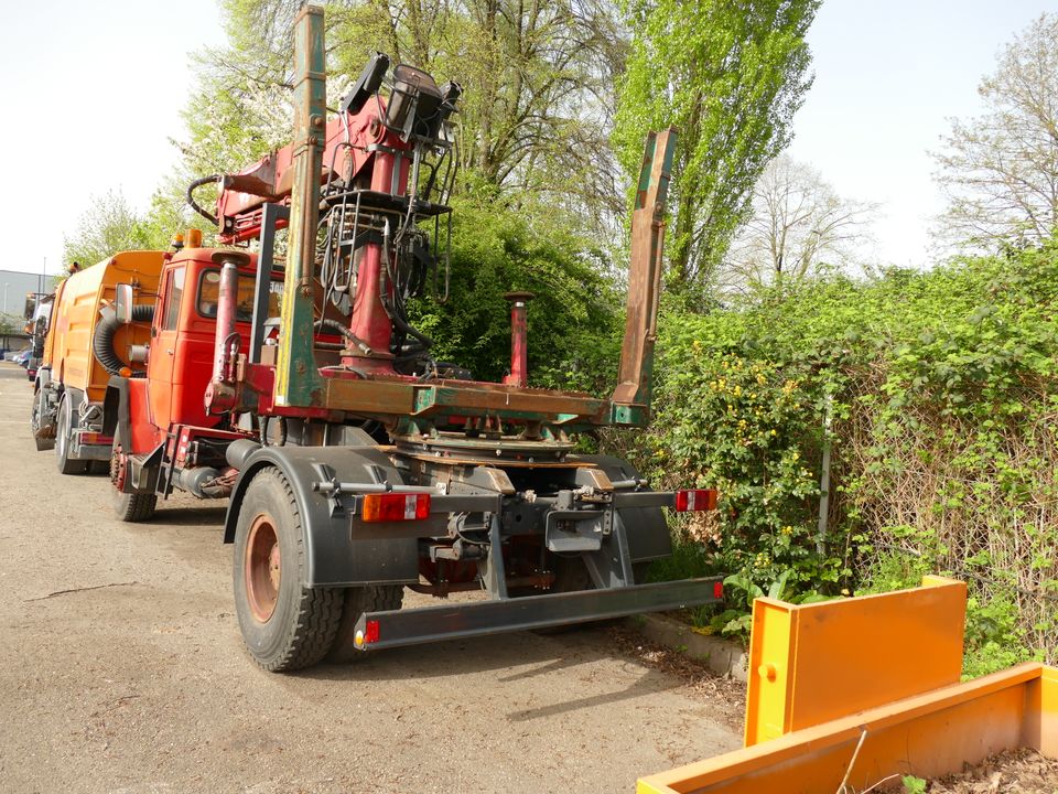 Magirus-Deutz V8 Eckhauber Baubulle Allrad in Baden-Baden