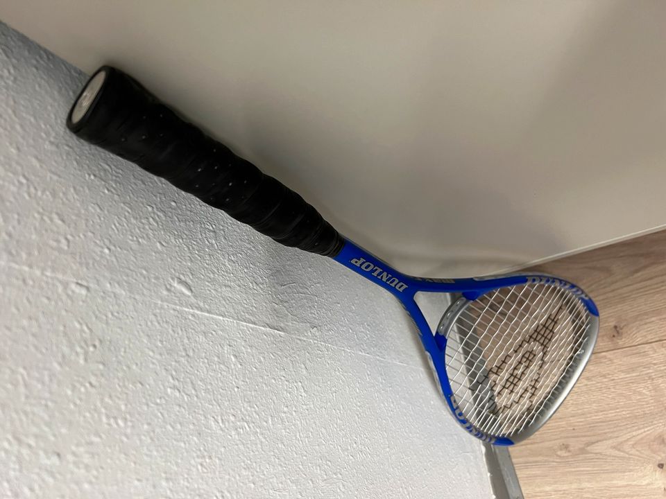 Squashschläger von DUNLOP neu/unbenutzt in Cottbus