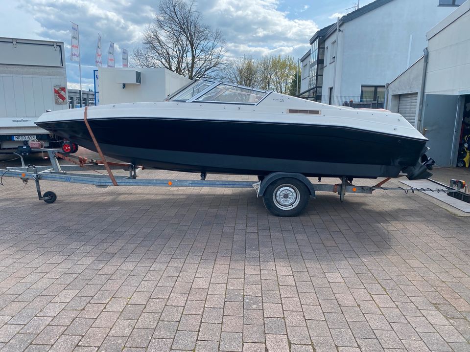 Sportboot 5,7 l Mercruiser Bowrider in Dernbach