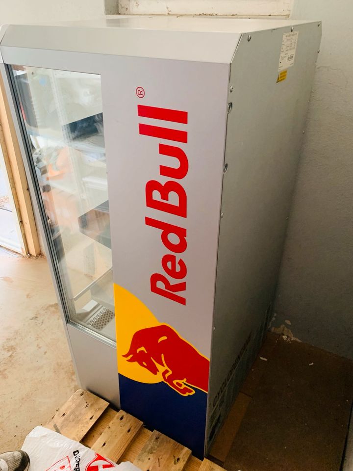 Red Bull Kühlschrank in Nidda