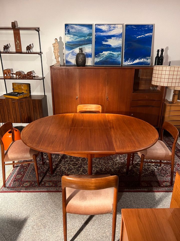 Niels Møller Mid Century Esstisch Stühle Danish Design 1960 Teak in Schorndorf