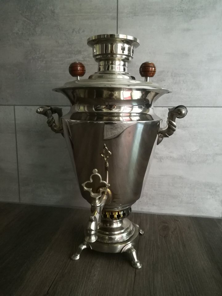 Samowar Samovar Holzkohle Antik in Wiesbaden