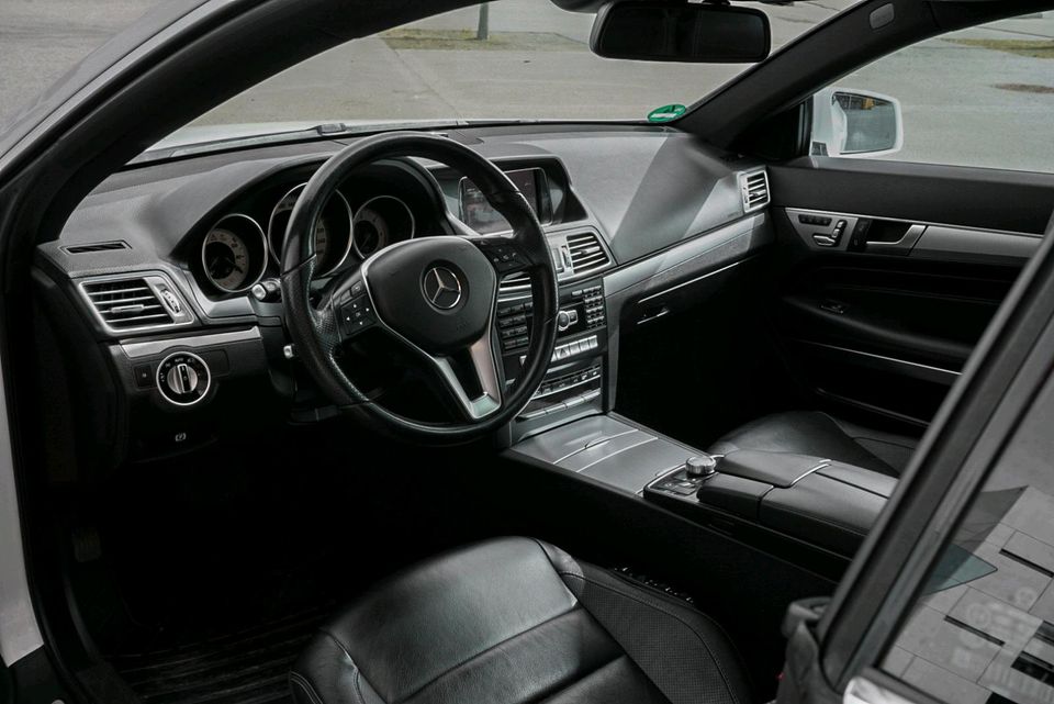 Mercedes Benz E Coupe 250 CDI - Garantie/ 360°/ Sport/ Voll in Mittweida