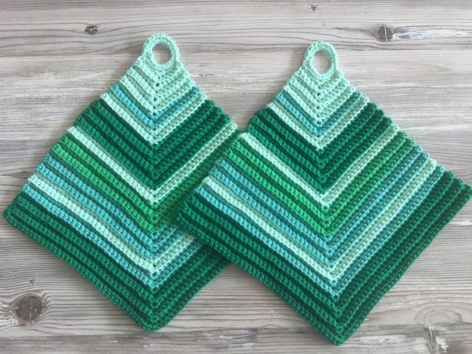 Set gehäkelte Topflappen,3 Varianten zur Auswahl,Maße 21cm x 21cm in Salzgitter