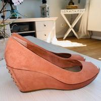 S. Oliver Keilpumps Nieten Echt Leder Rose Pumps Highheels Gr. 39 Thüringen - Saalfeld (Saale) Vorschau