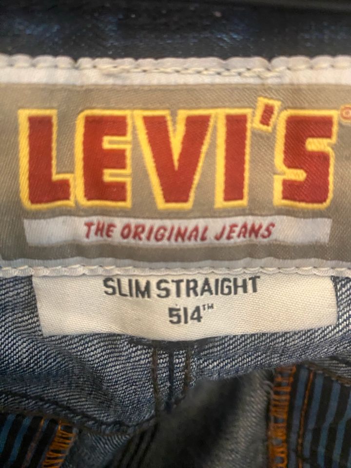 LEVI‘S Jeans aus London. W30 L30. Neuwertig.LEVIS in Bad Bramstedt