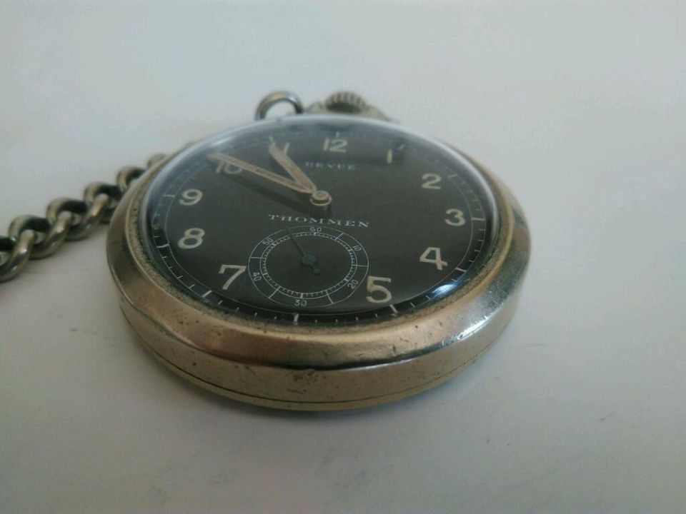 Revue GT Thommen Militär Flieger Taschenuhr Fliegeruhr WW2 Uhr in Würzburg