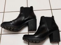 YOUNG SPIRIT London Schuhe Gr. 41 schwarz Stiefeletten Boots Baden-Württemberg - Herrenberg Vorschau