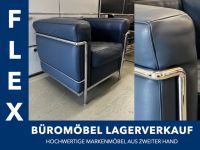 1x Cassina LC2 Sessel Blau Leder (NP 6092€) Baden-Württemberg - Karlsruhe Vorschau