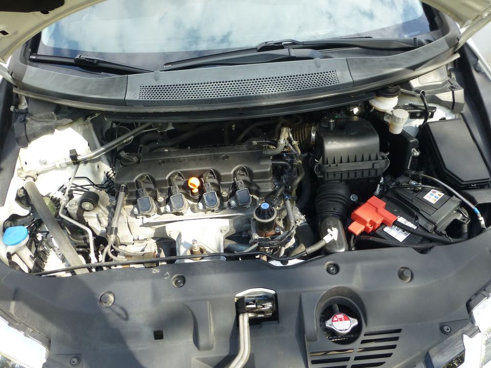 Honda Civic 1,8i-VTEC X- Edition , NAVI , Kamera in Naumburg (Saale)