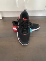 Neu! Puma Electron Street Era SoftFoam+(Black/White/Red) Bayern - Bad Feilnbach Vorschau