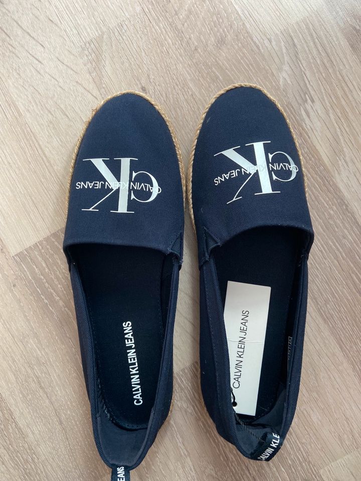 Calvin Klein Espadrilles Schuhe Sommerschuhe NEU in Enger