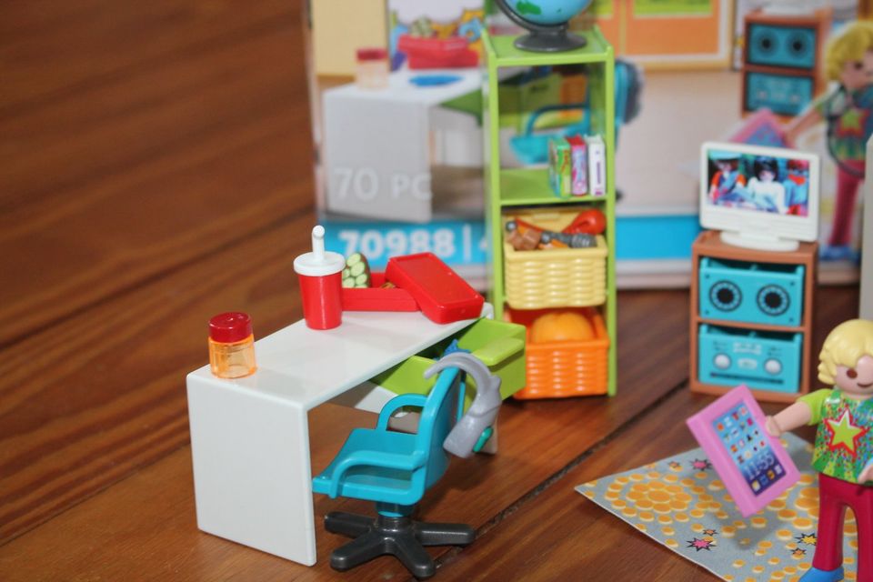 Playmobil 70988 Jugendzimmer Kinderzimmer in Mehlbek