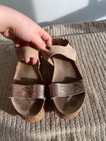 Plateau Sandaletten gold Damen, Sommerschuhe Berlin - Lichtenberg Vorschau