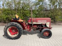 IHC 423 Schmalspur Schlepper, Weinbau, Spargel, Traktor Bayern - Alerheim Vorschau