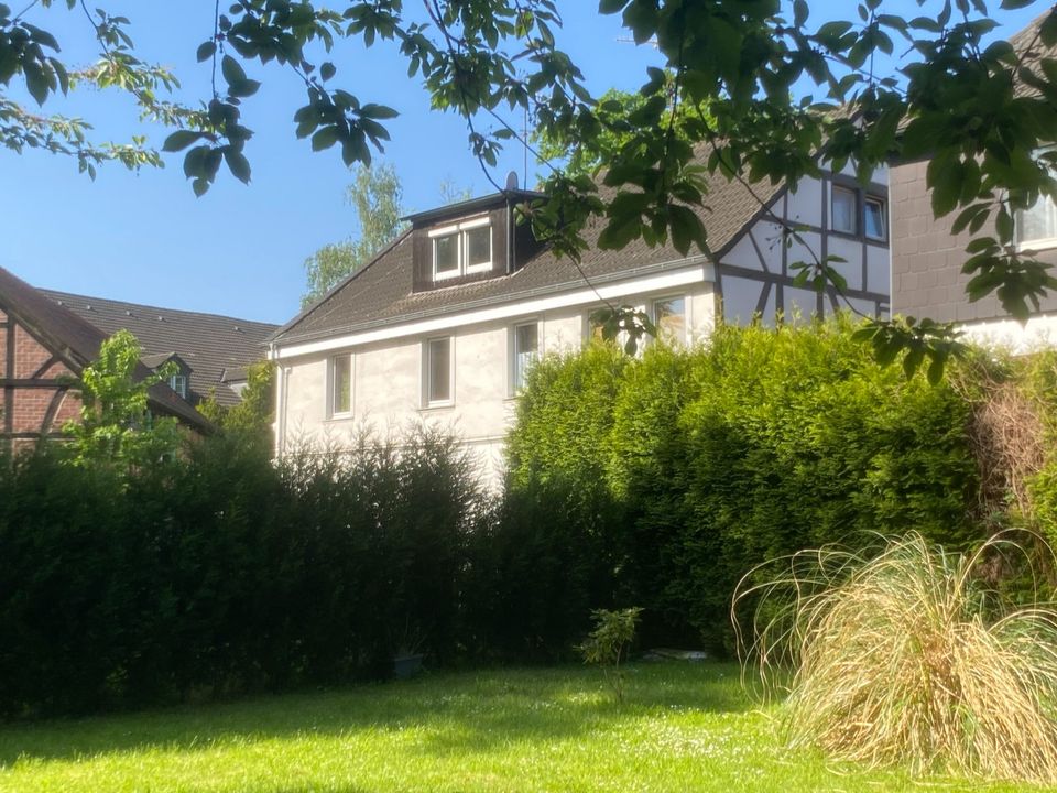 2 Fam.HS Fachwerk 220m² am Schloss, Golfplatz, für Gartenfreunde in Herten