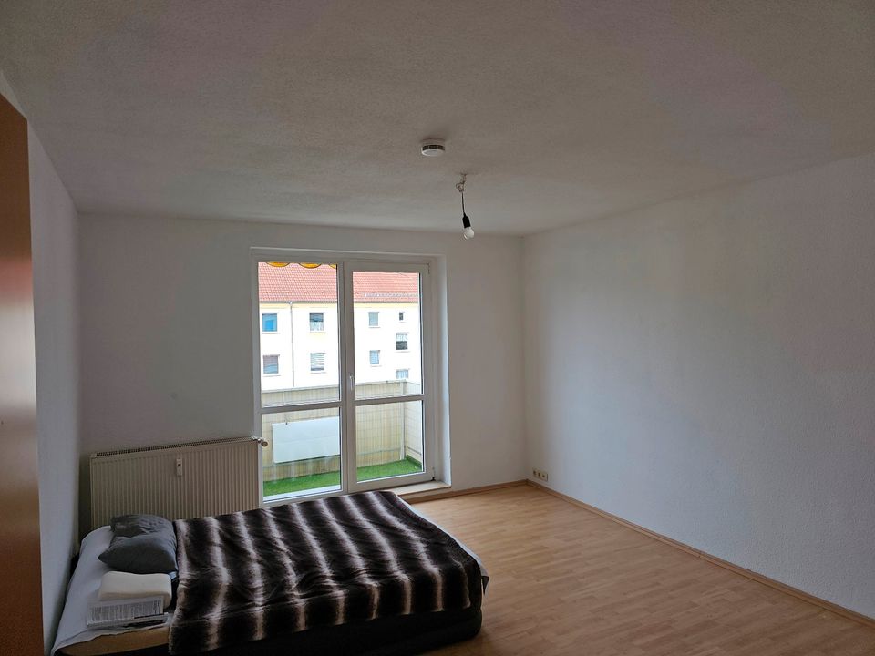 4 Raumwohnung mit Balkon zu Vermieten in Naumburg (Saale)