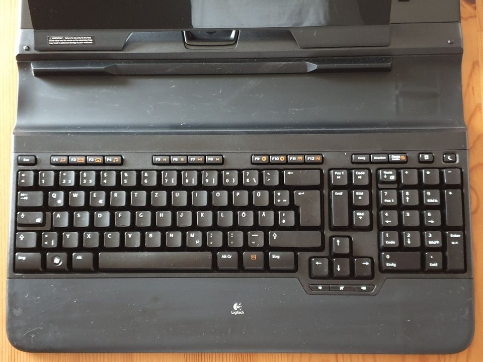 Logitech Alto Business Laptopständer Halter mit Tastatur, schwarz in Hamburg