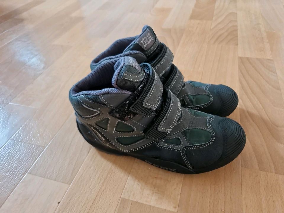 Geox Halbschuhe Klett Gr. 34 in Espenau