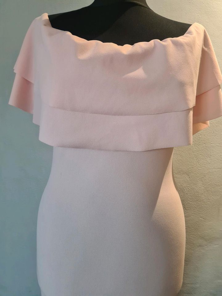 Off Shoulder Bardot Rüschen Maxi Kleid Puder Rosa XS/34 S/36 in Senden